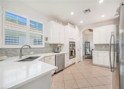 4736 Cerromar Dr, Naples, FL 34112 photo 13