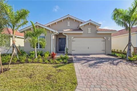 3744 Crosswater Dr, North Fort Myers, FL 33917
