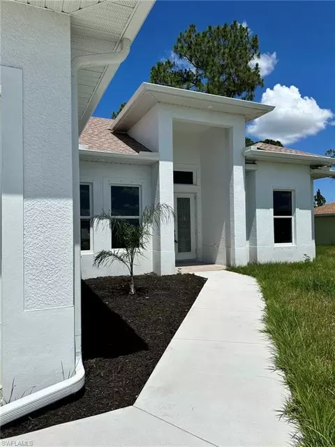 312 Panorama Ave, Lehigh Acres, FL 33974