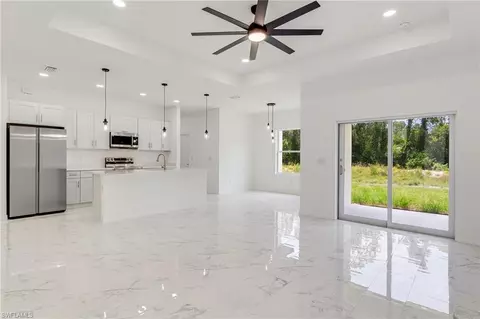 938 Lakeside Dr, Lehigh Acres, FL 33974