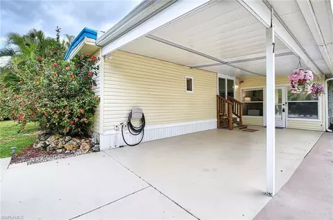 7 Sonderhen Dr, Naples, FL 34114
