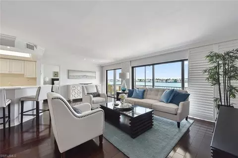 3430 Gulf Shore Blvd N #3D, Naples, FL 34103