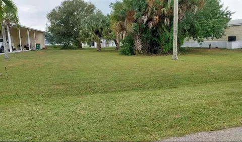43 Twin Palms Dr, Naples, FL 34114