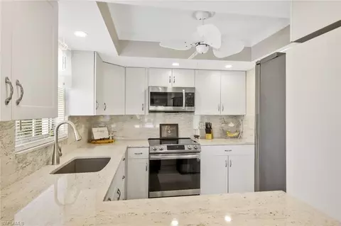 315 Saint Andrews Blvd #D-28, Naples, FL 34113