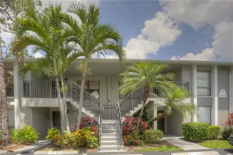 1219 Commonwealth Cir #E202, Naples, FL 34116