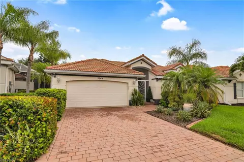 3244 Sundance Cir, Naples, FL 34109