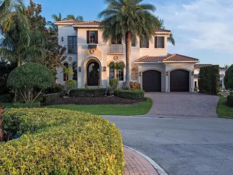 Exterior - 1680 Dolphin Ct, Naples, FL 34102 photo 9 of 9