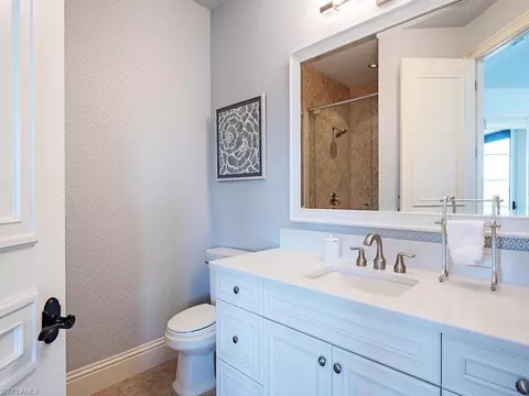 Bath - 1680 Dolphin Ct, Naples, FL 34102 photo 4 of 5