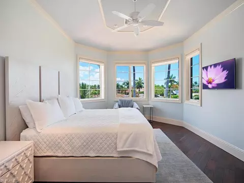 Bedroom - 1680 Dolphin Ct, Naples, FL 34102 photo 4 of 5