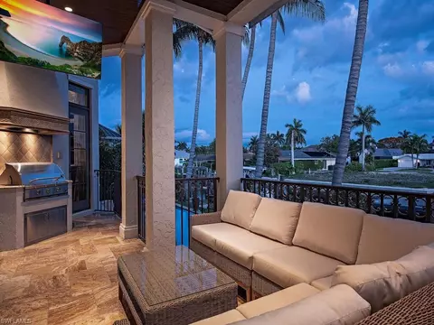 Exterior - 1680 Dolphin Ct, Naples, FL 34102 photo 7 of 9