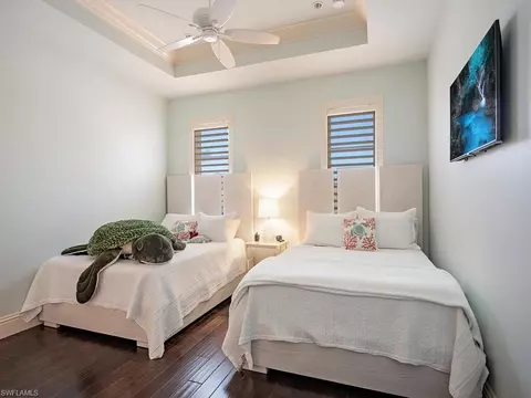Bedroom - 1680 Dolphin Ct, Naples, FL 34102 photo 3 of 5