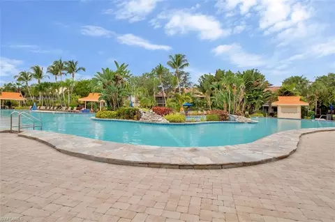 2372 Hidden Lake Dr #809, Naples, FL 34112