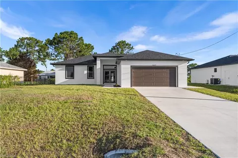 2609 27th St SW, Lehigh Acres, FL 33976