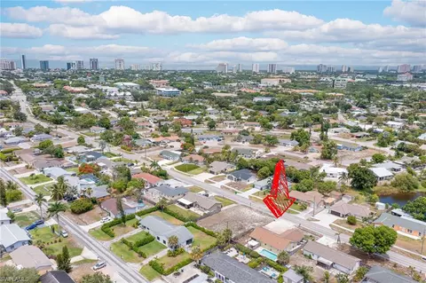 1332 Granada Blvd, Naples, FL 34103 photo 38