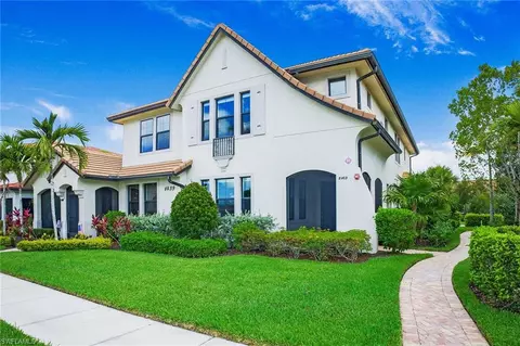 1439 Santiago Cir #2103, Naples, FL 34113