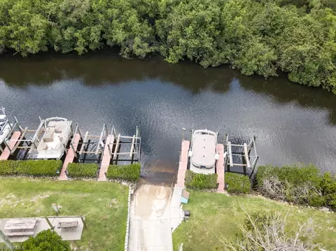20740 Garden Dr #20740, Estero, FL 33928 photo 39