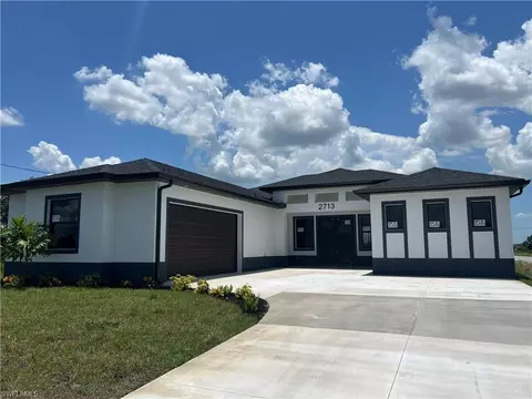 2713 17th St SW, Lehigh Acres, FL 33976