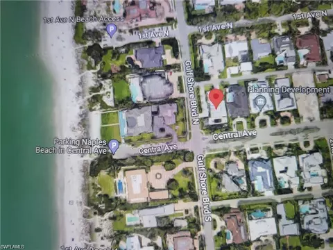 12 Gulf Shore Blvd N, Naples, FL 34102