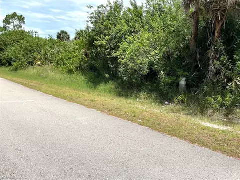 4265 4th Ave NE, Naples, FL 34120 photo 4
