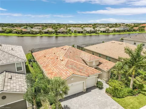 View/Area - 2412 Fallglo St, Naples, FL 34120 photo 2 of 9