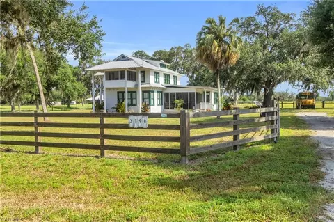 Exterior - 3198 Wayman Rd, Moore Haven, FL 33471 photo 1 of 9