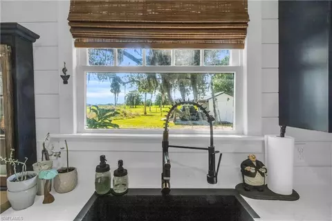Kitchen - 3198 Wayman Rd, Moore Haven, FL 33471 photo 5 of 5