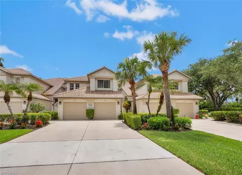 7852 Gardner Dr #202, Naples, FL 34109
