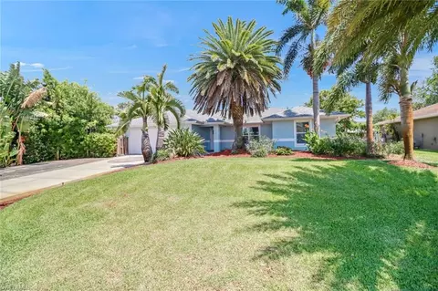 8116 Sandpiper Rd, Fort Myers, FL 33967