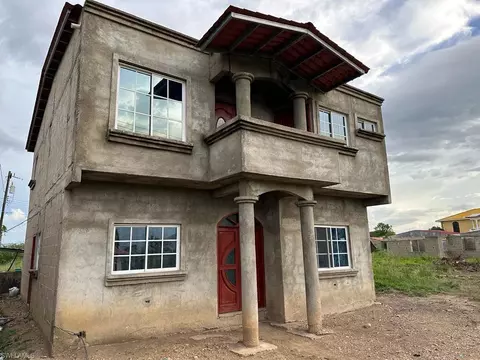 000 Juticalpa Olancho St, Other, FL 33975