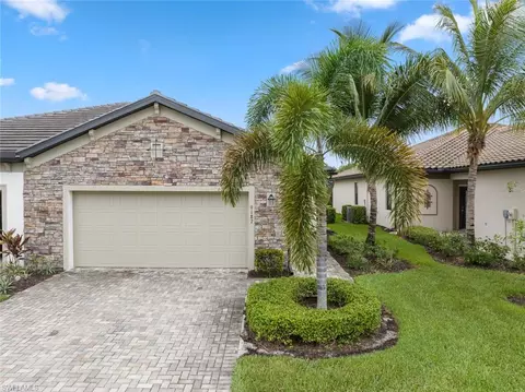 9187 Woodhurst Dr, Naples, FL 34120