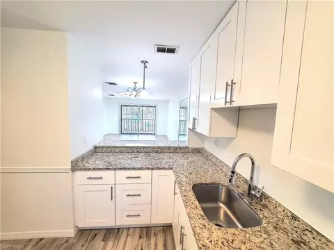 5313 Treetops Dr #U202, Naples, FL 34113