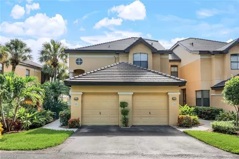 178 Vintage Cir #M101, Naples, FL 34119