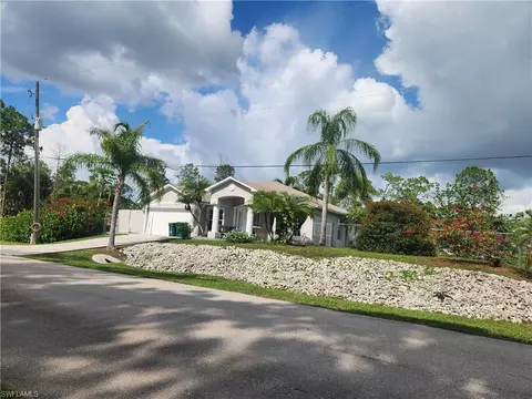 1510 15th St SW, Naples, FL 34117