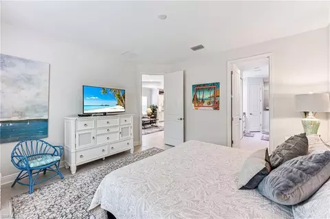 2135 Marquesa Cir, Naples, FL 34112 photo 16