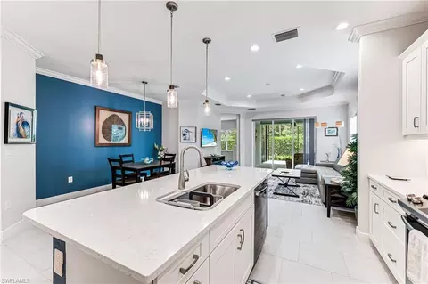 2135 Marquesa Cir, Naples, FL 34112 photo 8