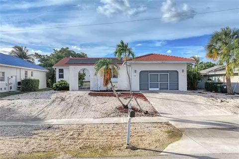 958 Spruce Ave, Marco Island, FL 34145