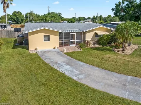1365 Washington Dr, North Fort Myers, FL 33917