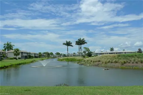 105 Harrison Rd #3, Naples, FL 34112