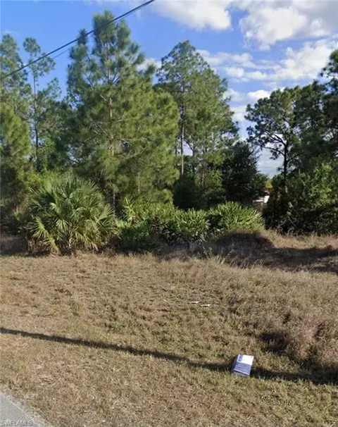 3419 8th St SW, Lehigh Acres, FL 33976