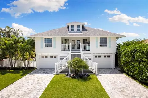 450 Pheasant Ct, Marco Island, FL 34145