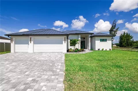 2542 SW 4th Pl, Cape Coral, FL 33914