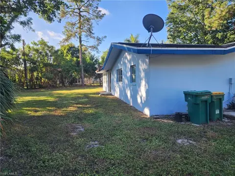 200 Willoughby Dr, Naples, FL 34110 photo 14