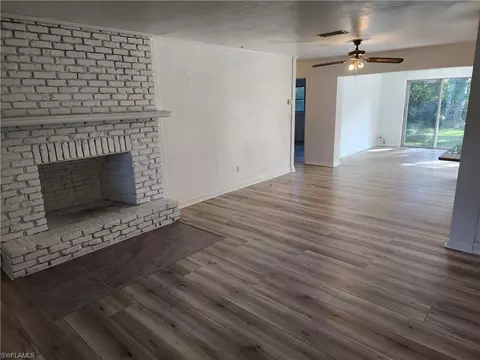 200 Willoughby Dr, Naples, FL 34110 photo 3