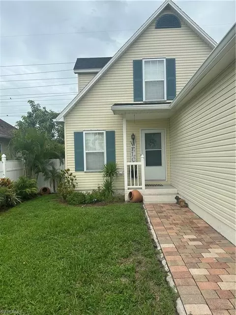 171 Leawood Cir, Naples, FL 34104