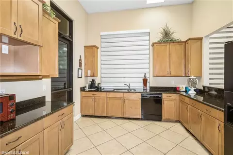 Kitchen - 1929 Par Dr, Naples, FL 34120 photo 5 of 5