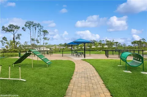 View/Area - 1929 Par Dr, Naples, FL 34120 photo 2 of 5