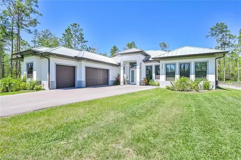 4063 8th Ave NE, Naples, FL 34120