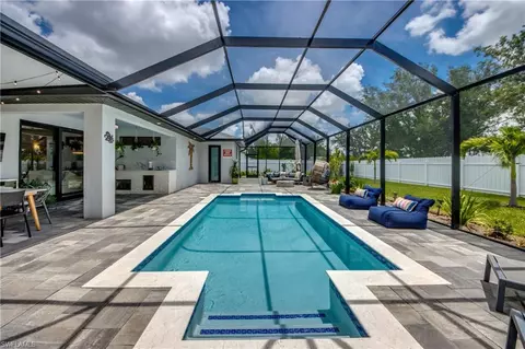 367 SW 24th Ct, Cape Coral, FL 33991