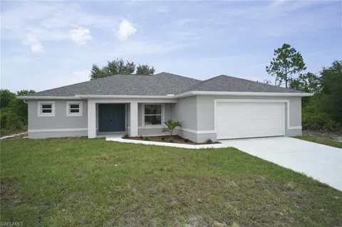 2902 6th St SW, Lehigh Acres, FL 33976