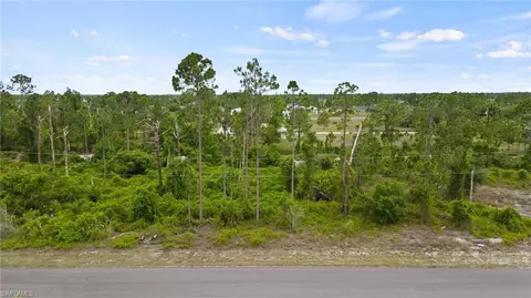 1250 Edelweiss St E, Lehigh Acres, FL 33974